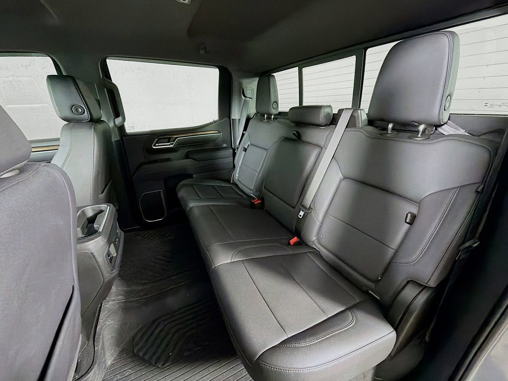 Used 2025 Chevrolet Silverado 1500 RST AWD/4WD image 19