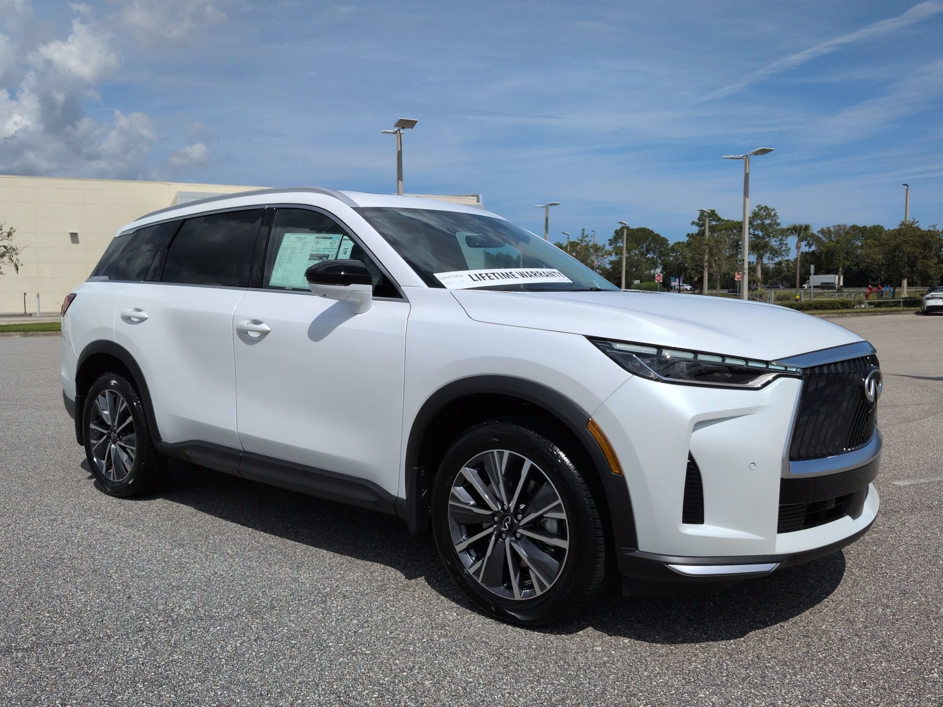 New 2027 INFINITI QX60 Luxe w/ Cargo Package AWD/4WD image 3