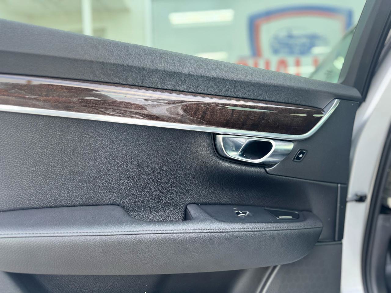 Used 2018 Volvo S90 T5 Momentum w/ Convenience Package AWD/4WD image 62