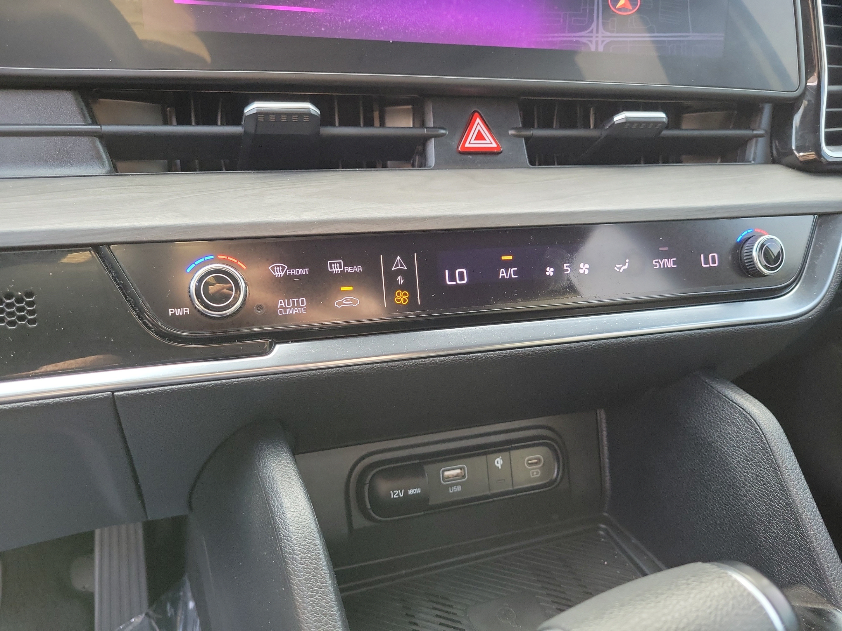 Certified 2024 Kia Sportage X-Line AWD/4WD image 19