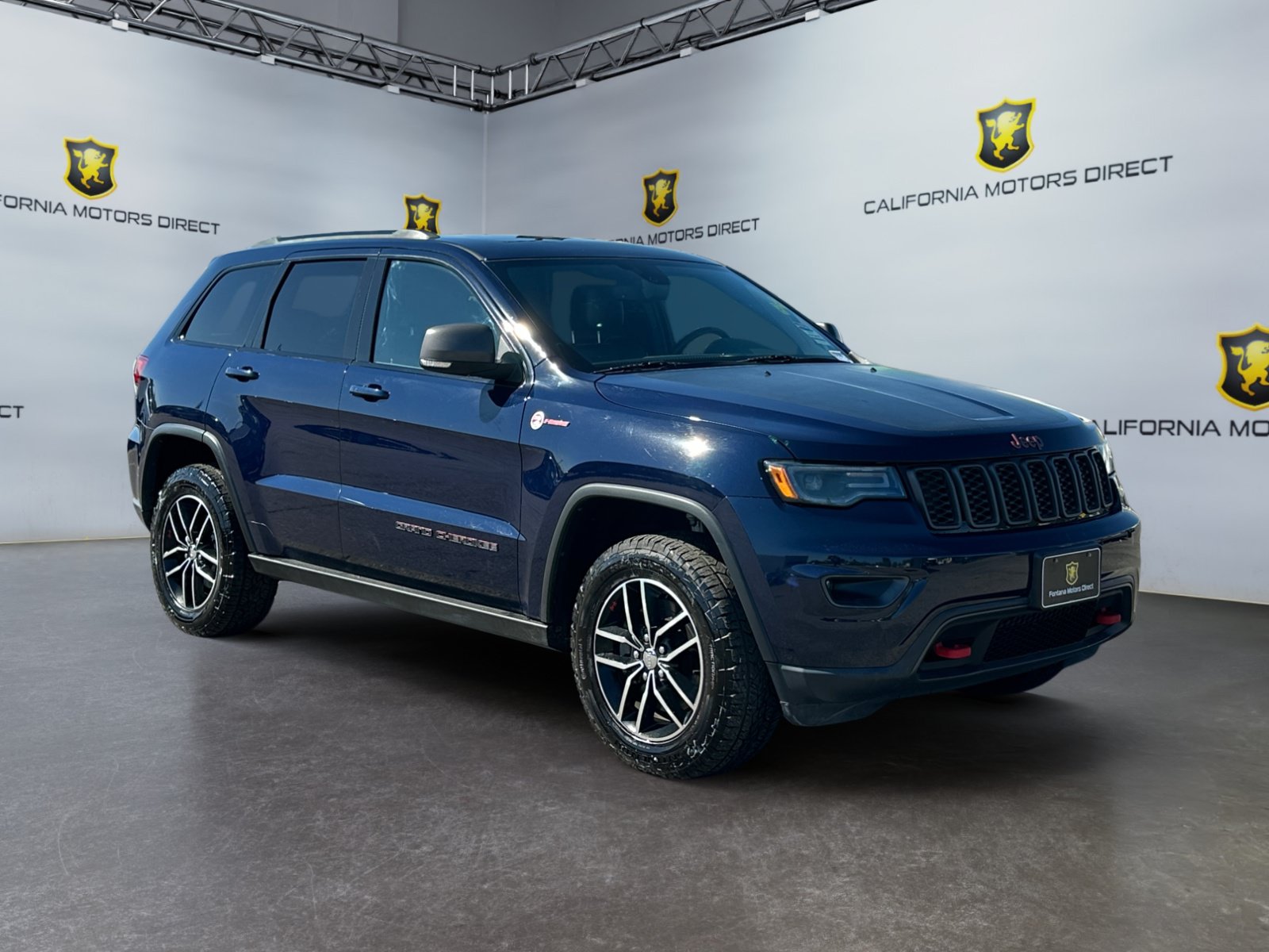 Used 2018 Jeep Grand Cherokee Trailhawk w/ Trailhawk Luxury Group AWD/4WD image 7