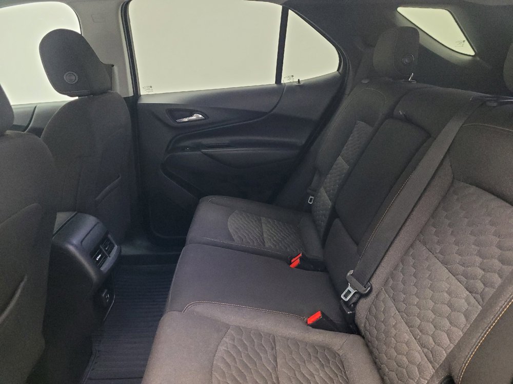 Used 2020 Chevrolet Equinox LT w/ Driver Convenience Package FWD image 18