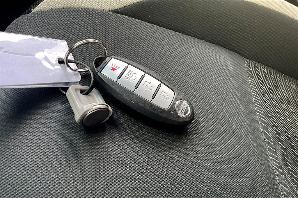 Used 2021 Nissan Versa SV image 10