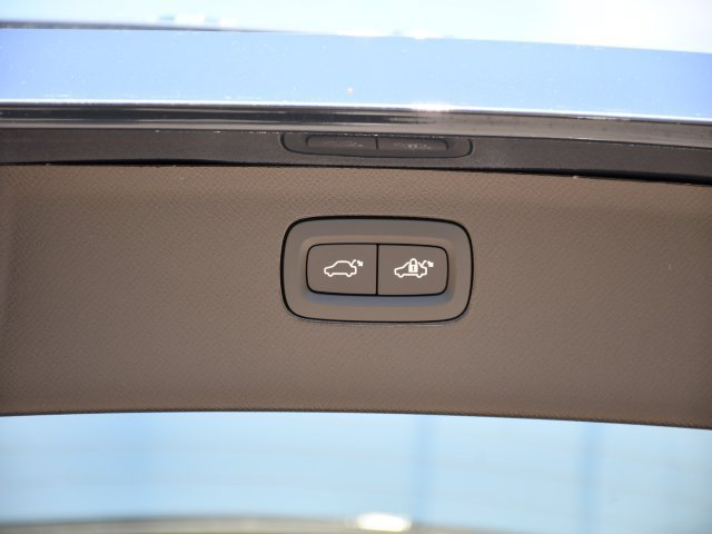 New 2026 Volvo XC90 B6 Ultra w/ Protection Package Premier AWD/4WD image 28