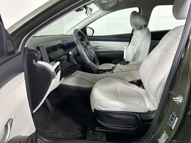 Certified 2025 Hyundai Tucson SE image 11