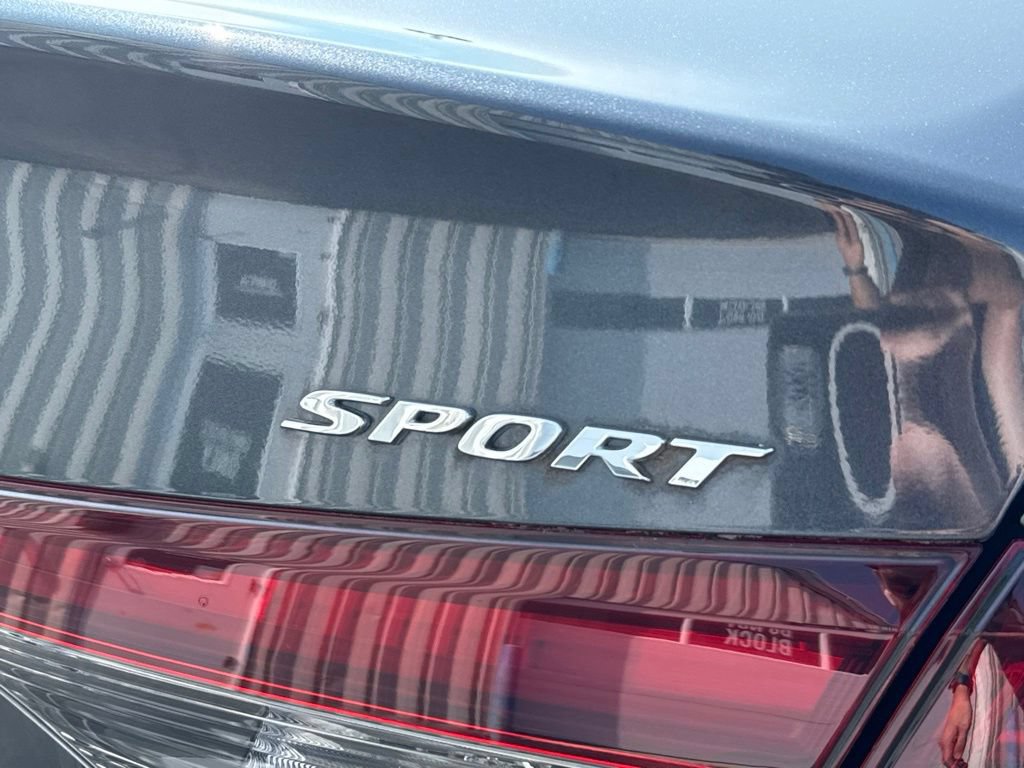 Used 2025 Honda Civic Sport image 10