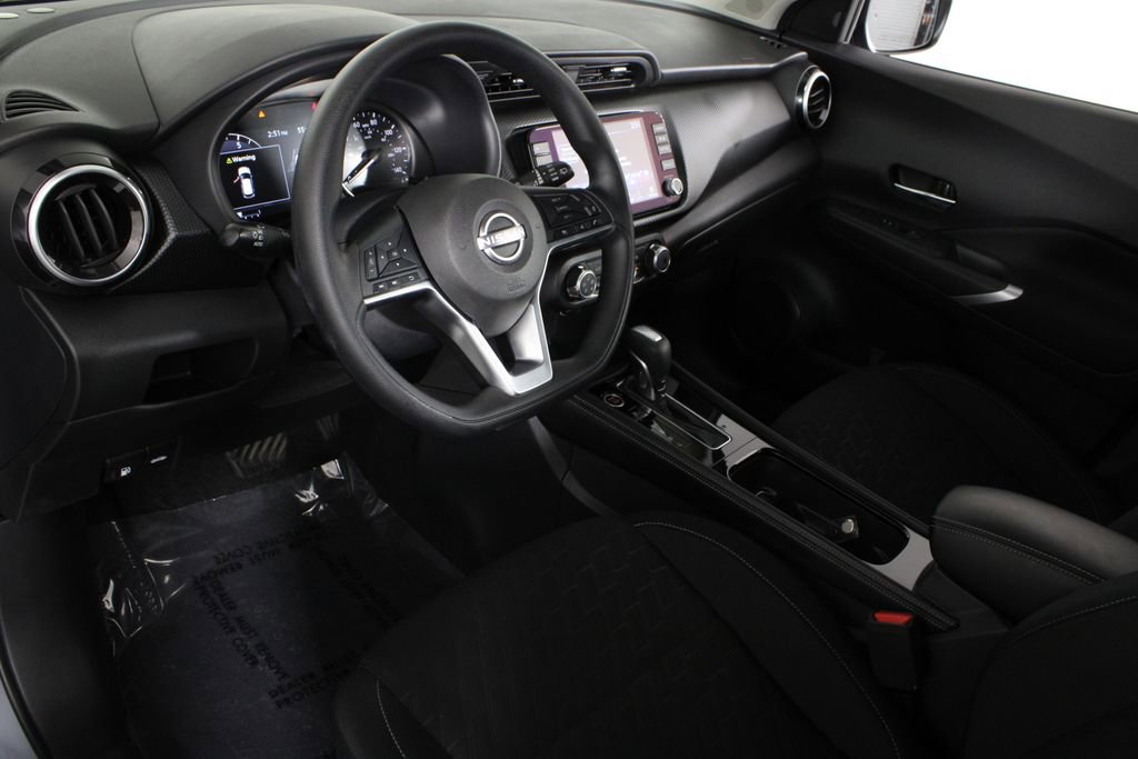 Used 2024 Nissan Kicks SV image 19