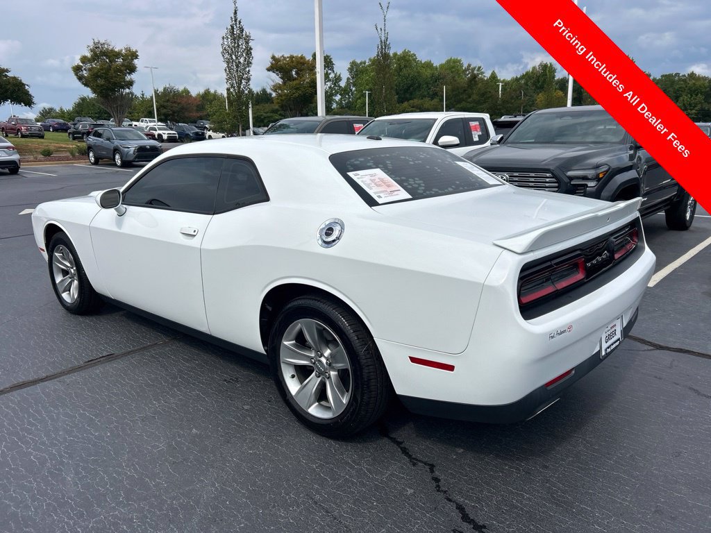 Used 2020 Dodge Challenger SXT RWD image 15