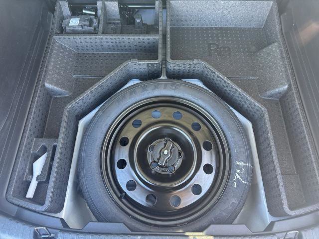 Certified 2024 Ford Edge SEL image 16