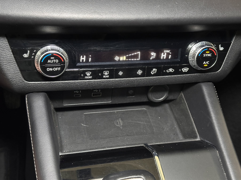 Used 2024 Mitsubishi Outlander AWD image 41