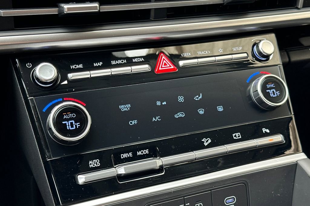 New 2026 Hyundai Santa Fe SE FWD image 18