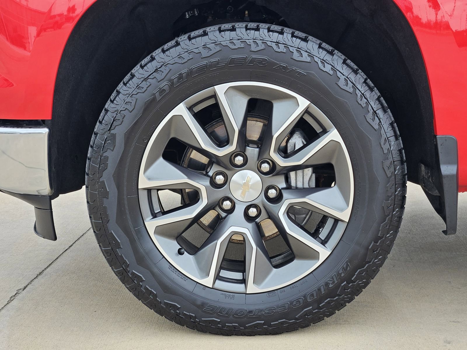 Certified 2024 Chevrolet Silverado 1500 LT AWD/4WD image 14