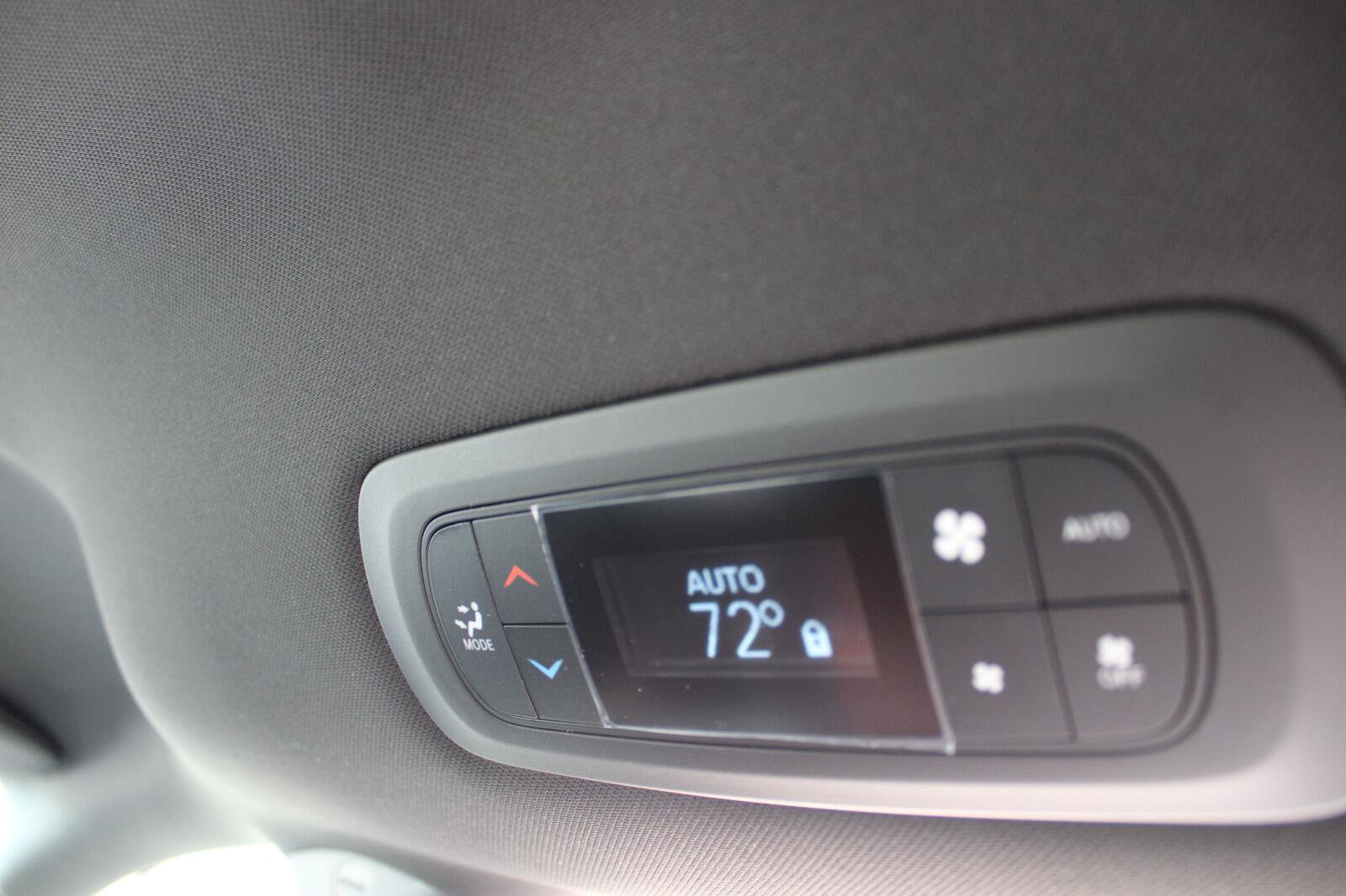 New 2026 Chrysler Pacifica Select FWD image 27