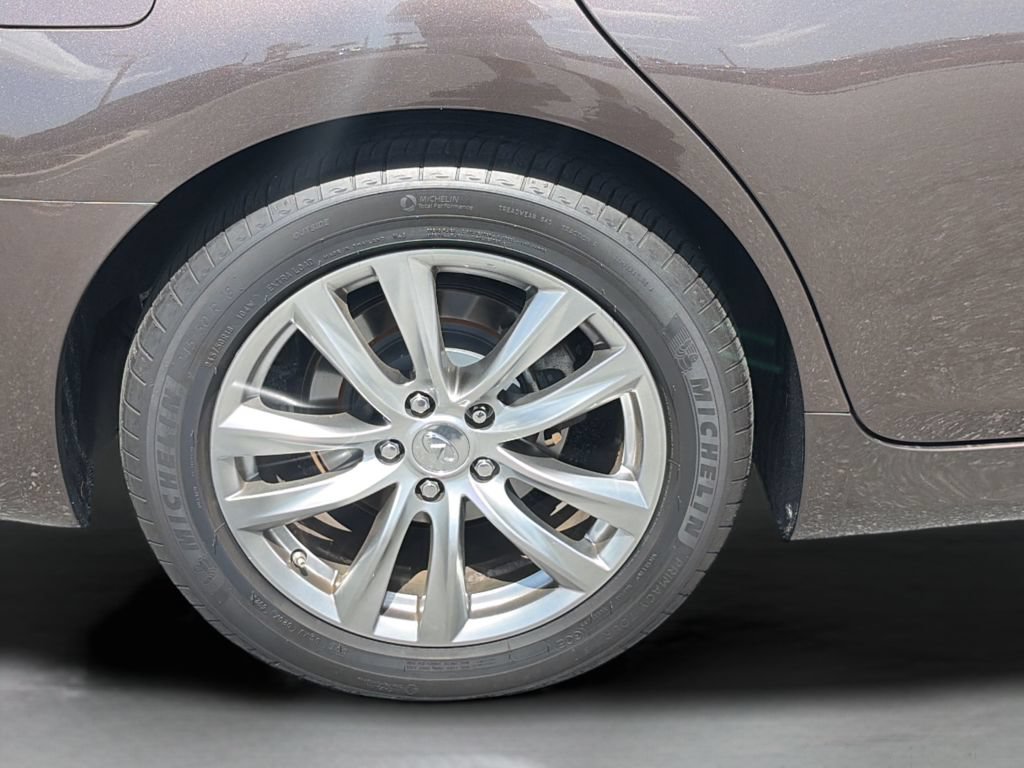 Used 2019 INFINITI Q70 Luxe AWD/4WD image 26