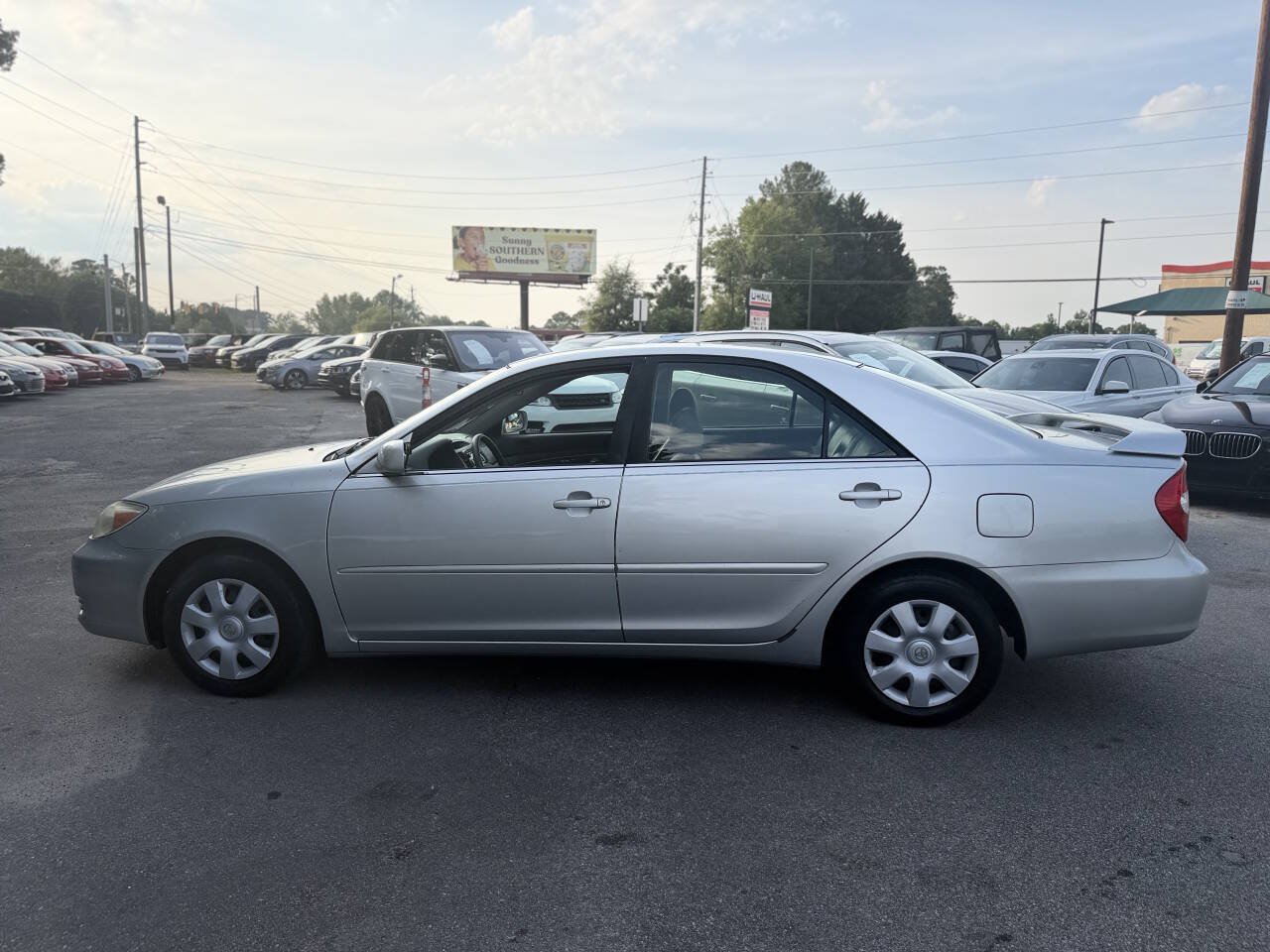 Used 2002 Toyota Camry LE FWD image 8