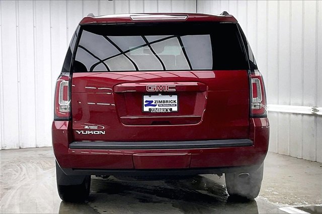Used 2017 GMC Yukon SLT w/ Premium Edition image 4