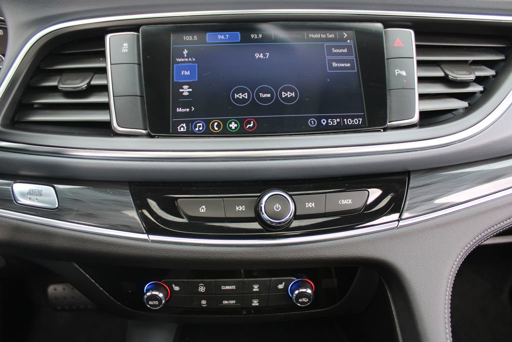 Used 2020 Buick Enclave Essence image 15