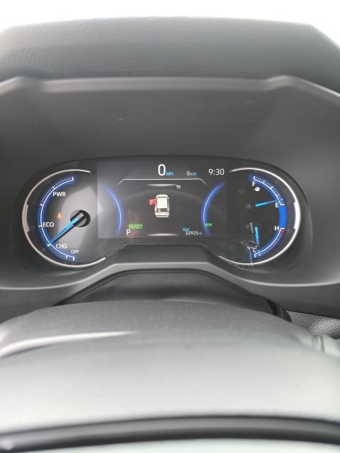 Used 2025 Toyota RAV4 XLE AWD/4WD image 13