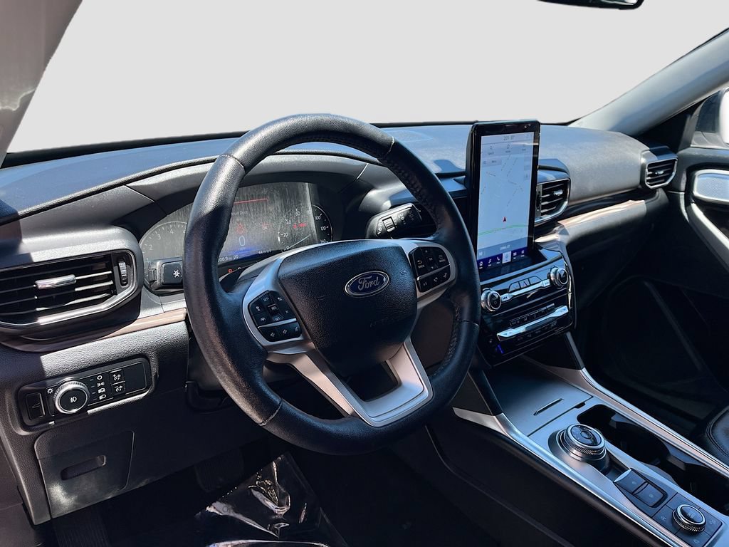 Used 2024 Ford Explorer Limited w/ Limited Technology Package AWD/4WD image 9