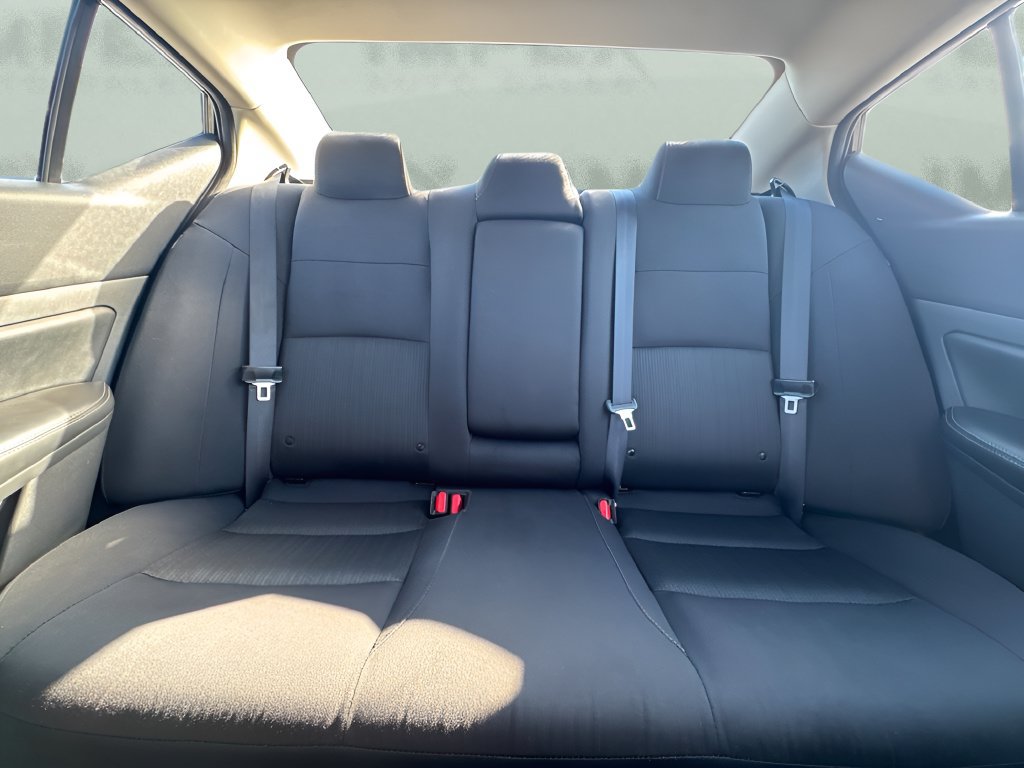 Used 2025 Nissan Altima 2.5 SV FWD image 12