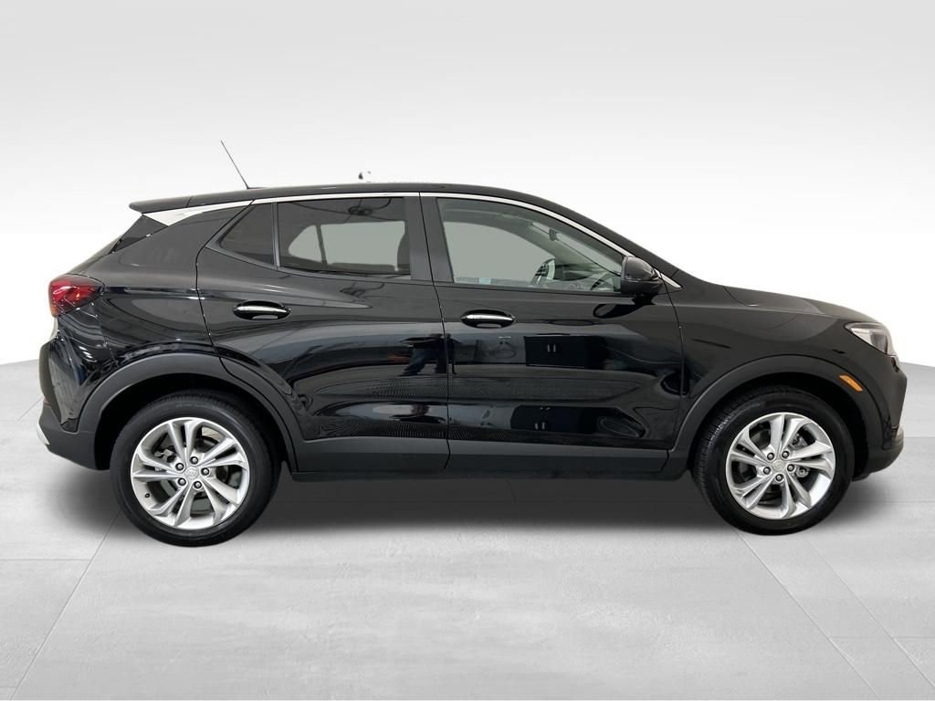 Used 2023 Buick Encore GX Preferred w/ Cold Weather Comfort Package FWD image 7