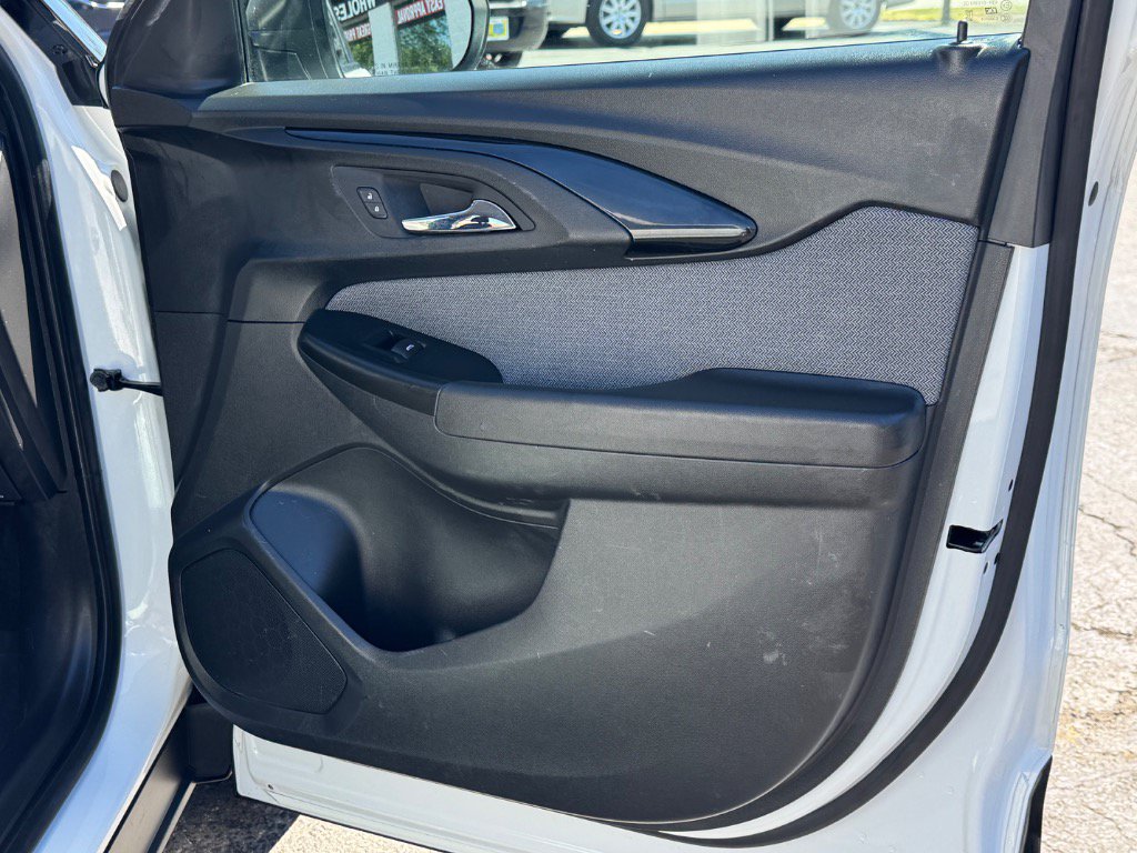 Used 2022 Chevrolet TrailBlazer LS FWD image 19