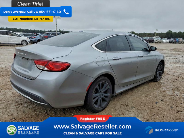 Used 2015 Chrysler 200 Limited FWD image 4