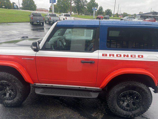 Used 2025 Ford Bronco Stroppe Edition AWD/4WD image 2