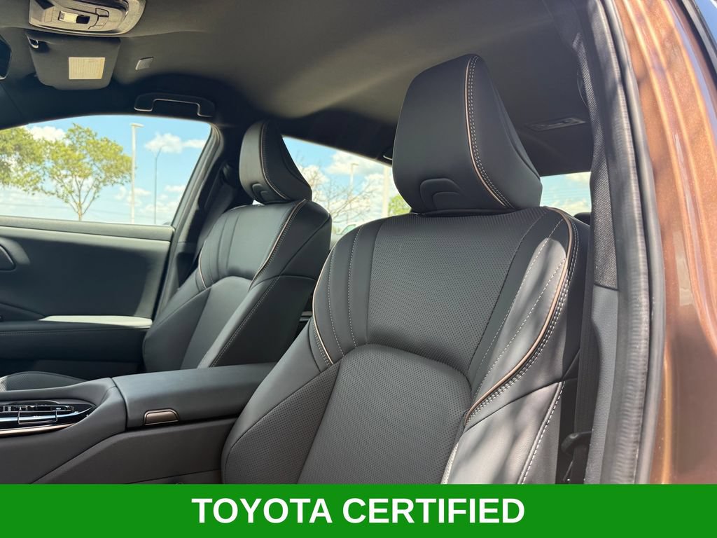 Certified 2026 Toyota Crown AWD/4WD image 13