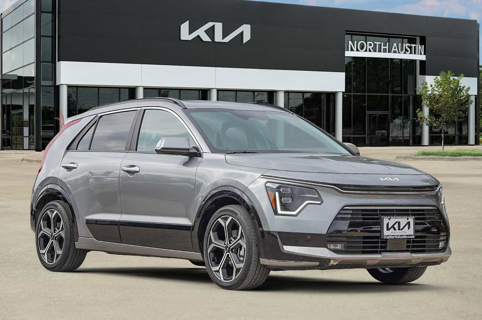 Certified 2024 Kia Niro SX Touring image 10