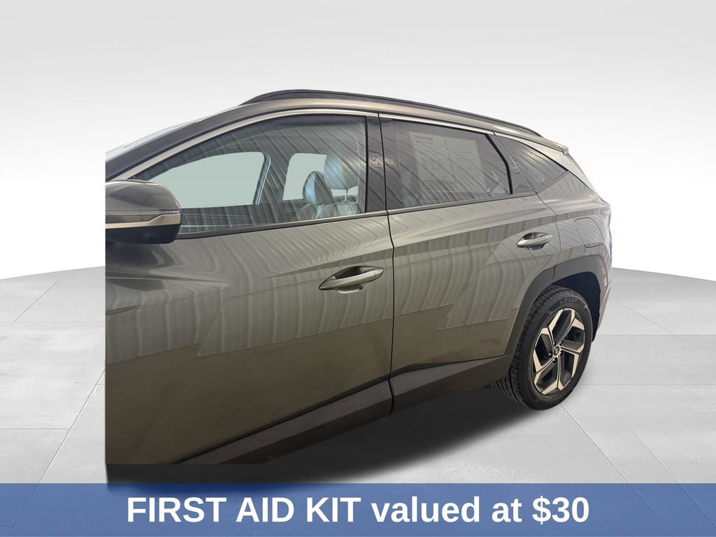 Certified 2023 Hyundai Tucson Limited AWD/4WD image 9