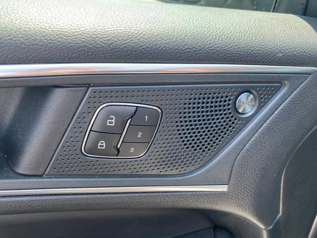 Used 2024 Ford Edge Titanium image 24