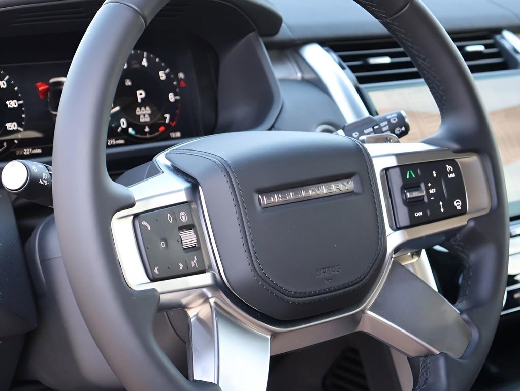 New 2026 Land Rover Discovery Limited Edition image 19