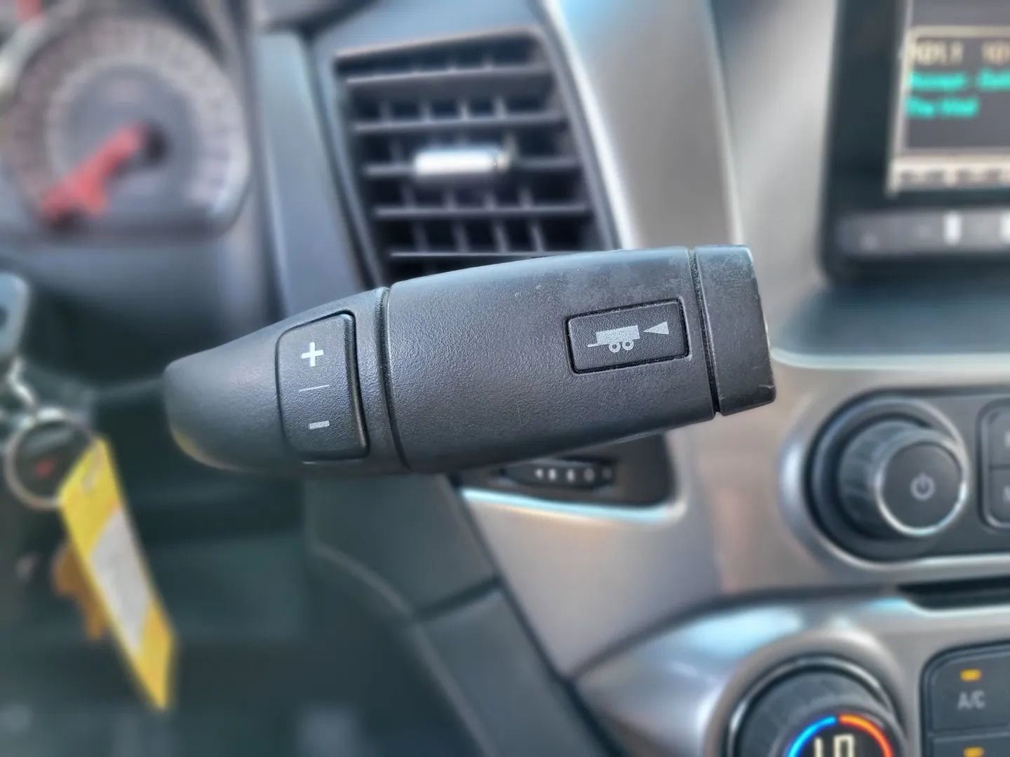 Used 2016 Chevrolet Tahoe 4WD w/ Remote Keyless Entry Package image 33