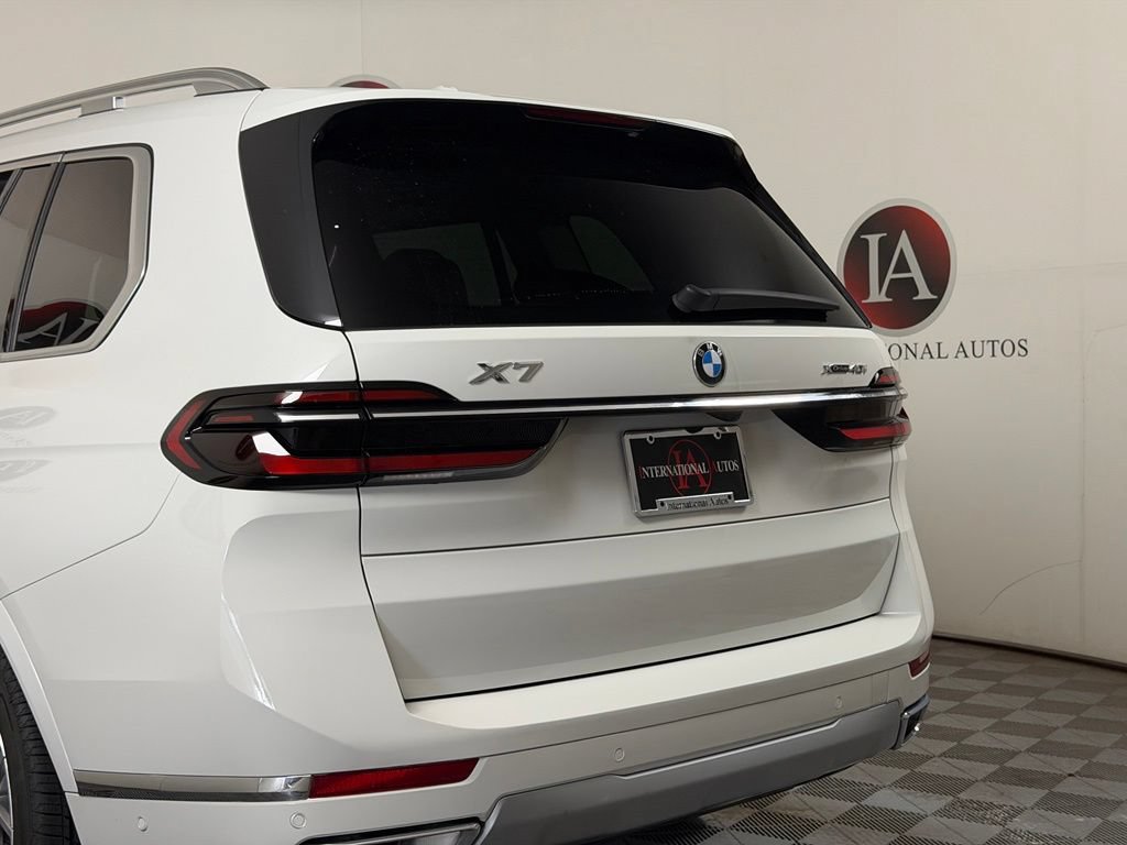 Certified 2024 BMW X7 xDrive40i AWD/4WD image 12
