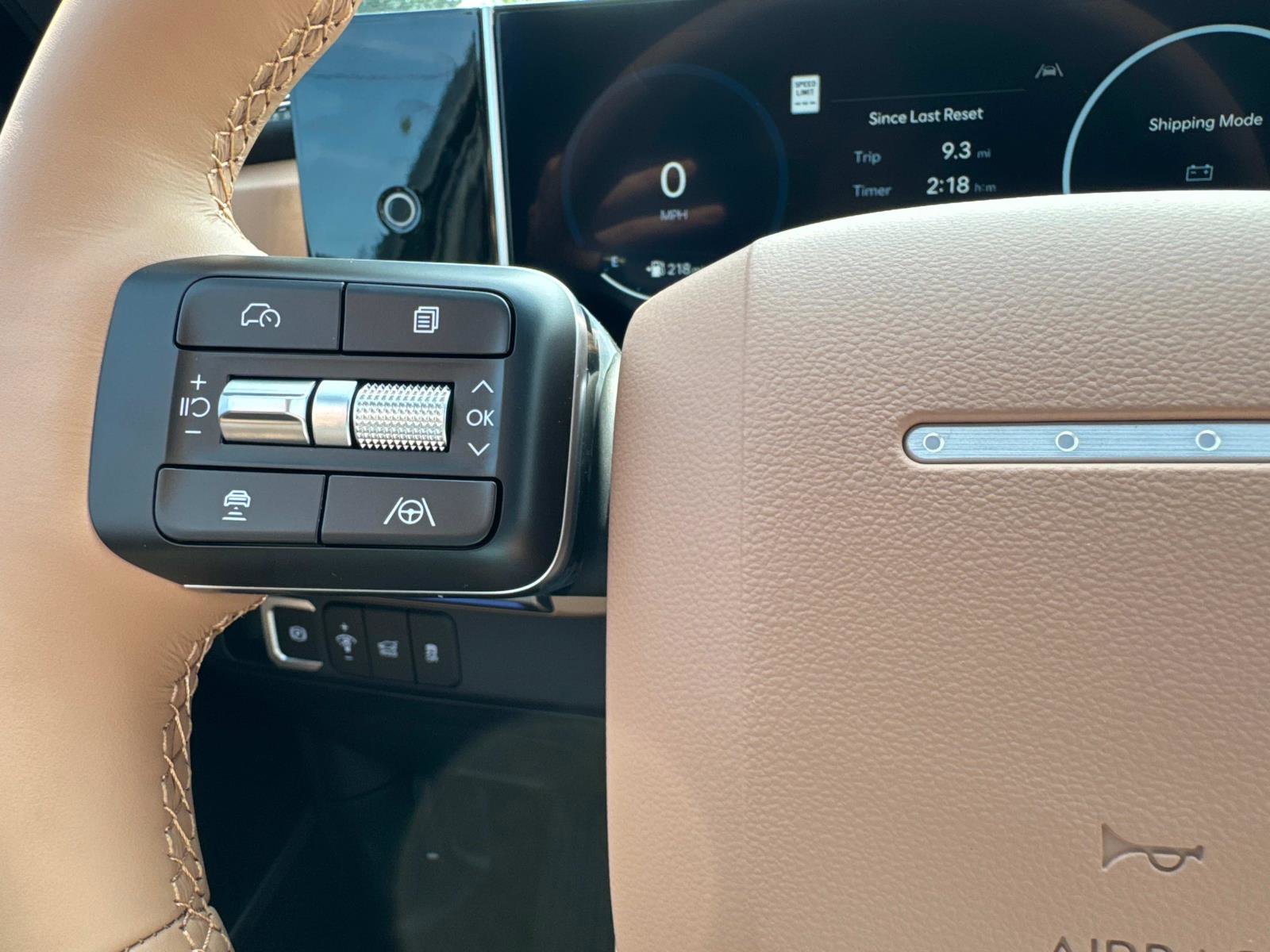 Used 2025 Hyundai Santa Fe Limited image 12