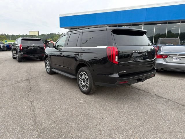 Used 2025 Ford Expedition Active AWD/4WD image 18