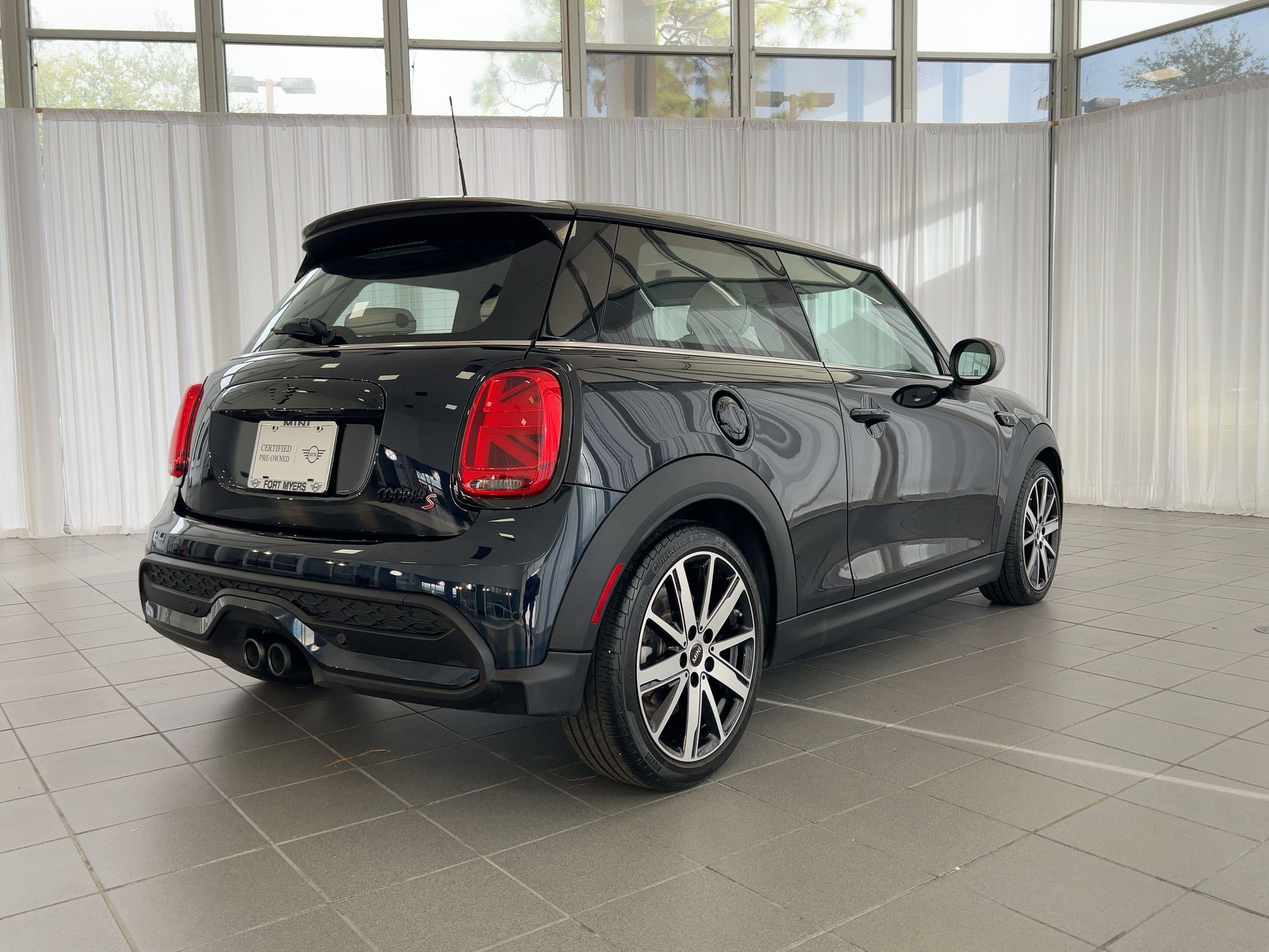Used 2023 MINI Cooper S image 9