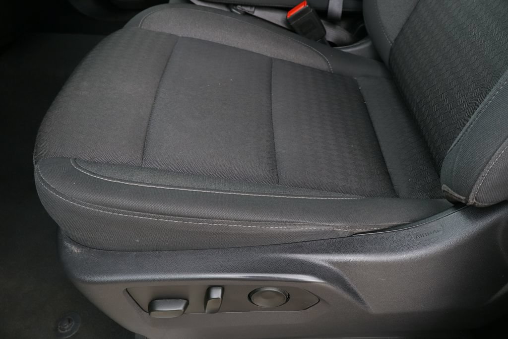 Used 2025 Chevrolet Silverado 1500 LT RWD image 20