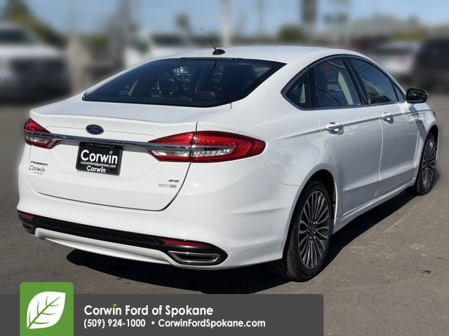 Used 2017 Ford Fusion SE AWD/4WD image 14