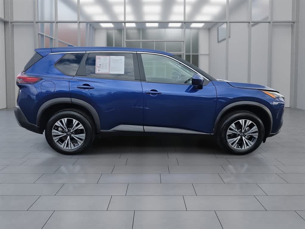 Used 2023 Nissan Rogue SV AWD/4WD image 2