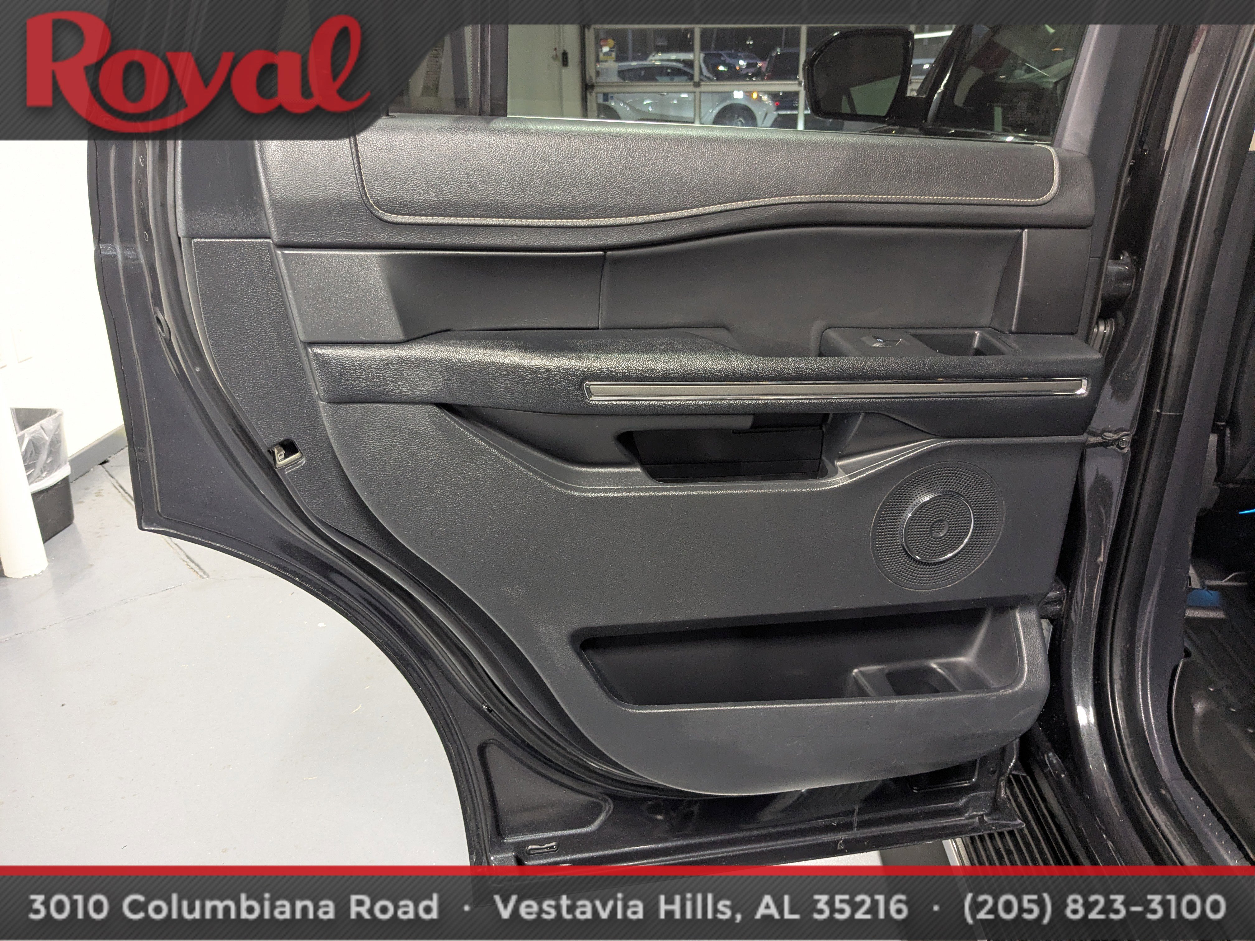 Used 2022 Ford Expedition XLT image 16