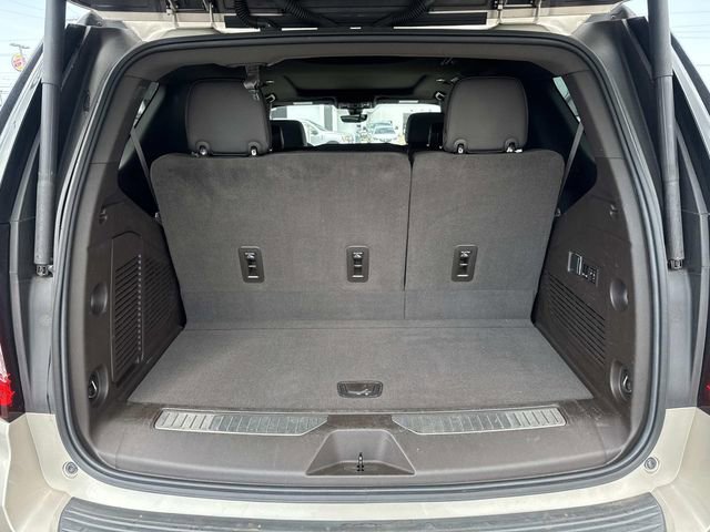 Used 2021 GMC Yukon Denali w/ Denali Premium Package image 10