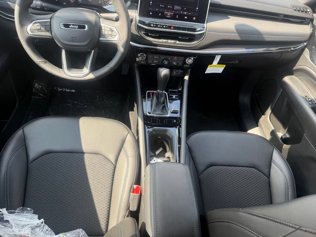 New 2026 Jeep Compass Latitude AWD/4WD image 35