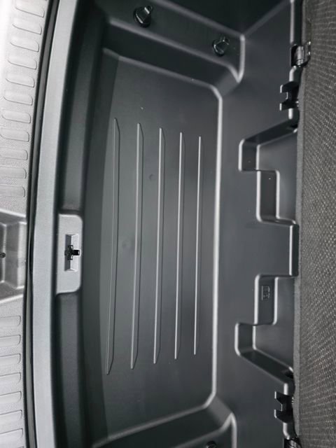 New 2026 Chevrolet Traverse LT w/ LPO, Floor Liner Package image 5