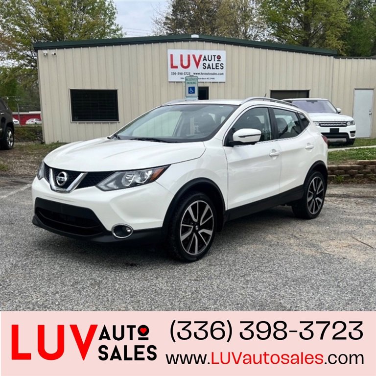 Used 2017 Nissan Rogue Sport SL image 1