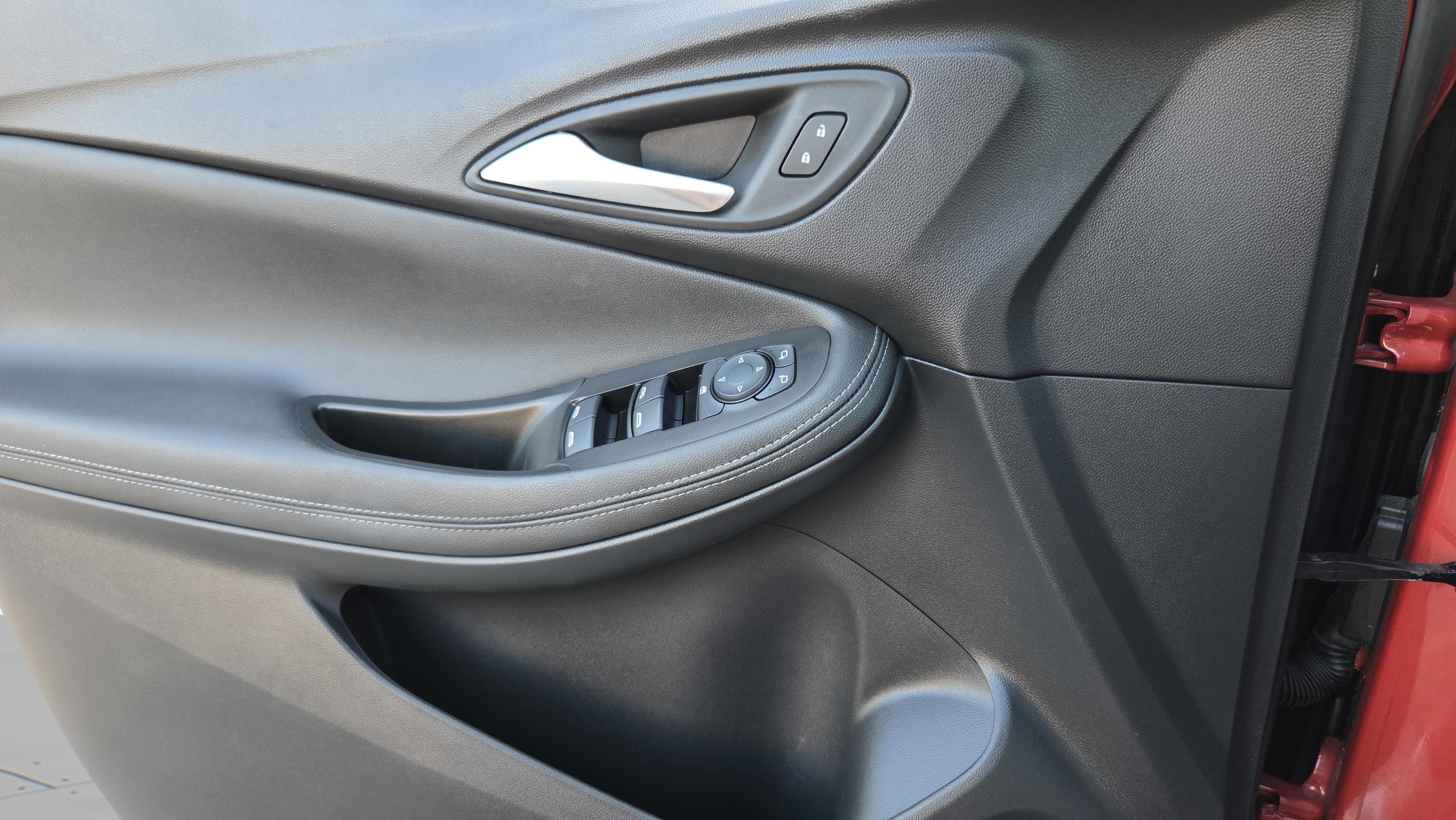 Used 2024 Buick Encore GX Sport Touring w/ Experience Buick Package FWD image 26