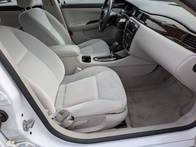 Used 2016 Chevrolet Impala Limited LS FWD image 33