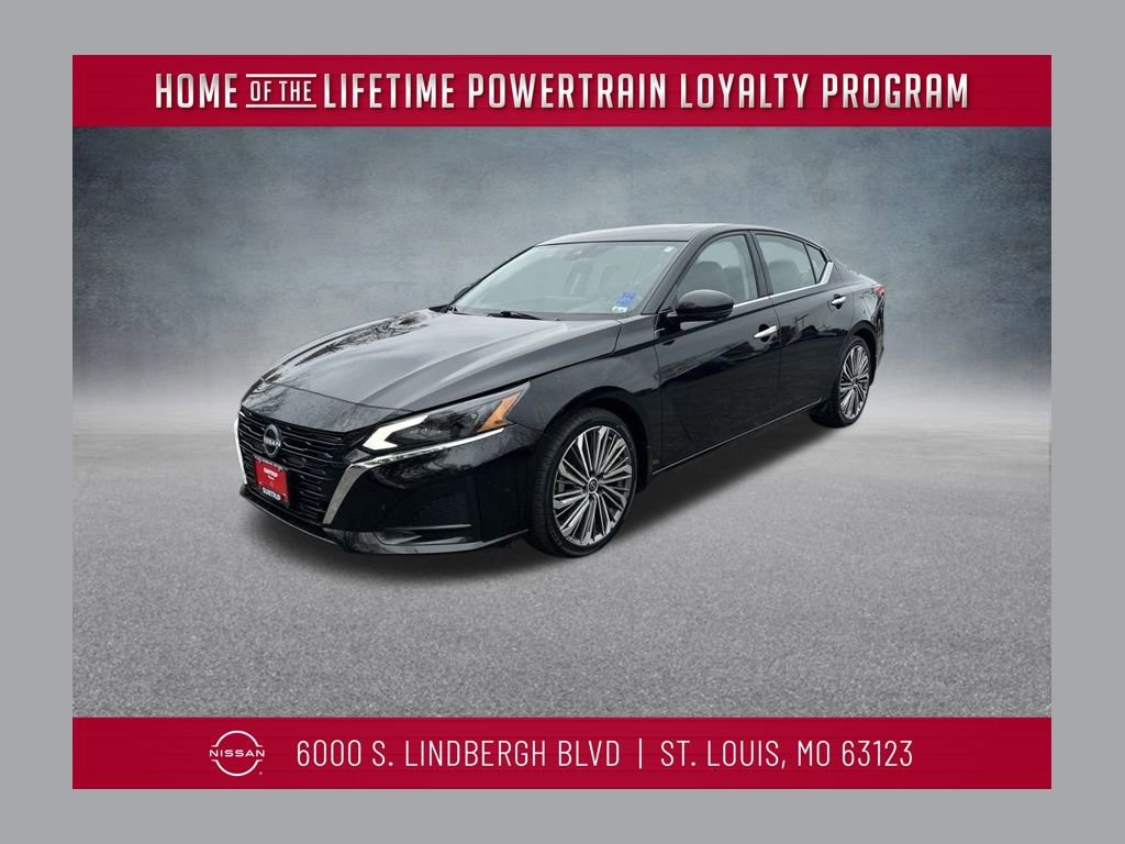 Used 2025 Nissan Altima 2.5 SL image 1