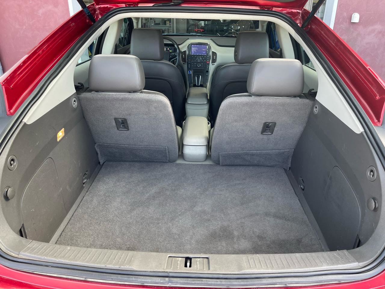 Used 2013 Chevrolet Volt Premium w/ Premium Trim Package image 13